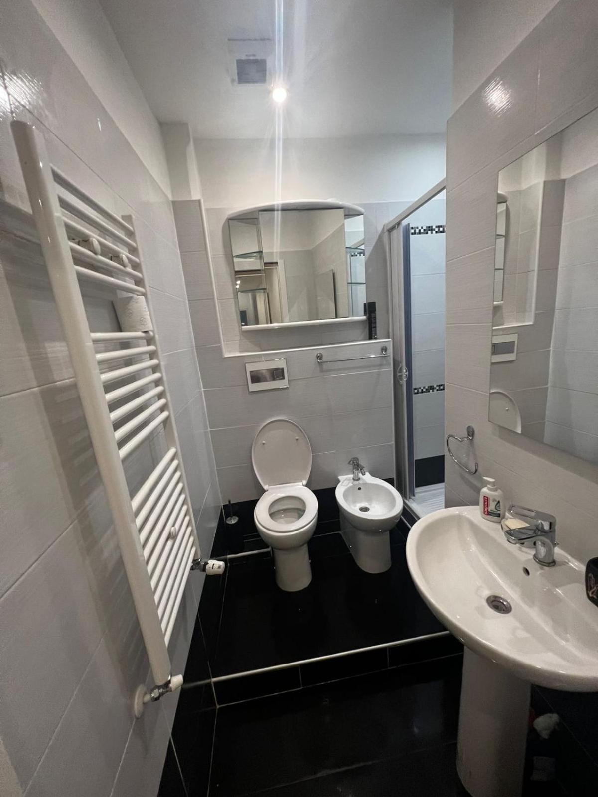 Acquamarina Otel Cenova Dış mekan fotoğraf