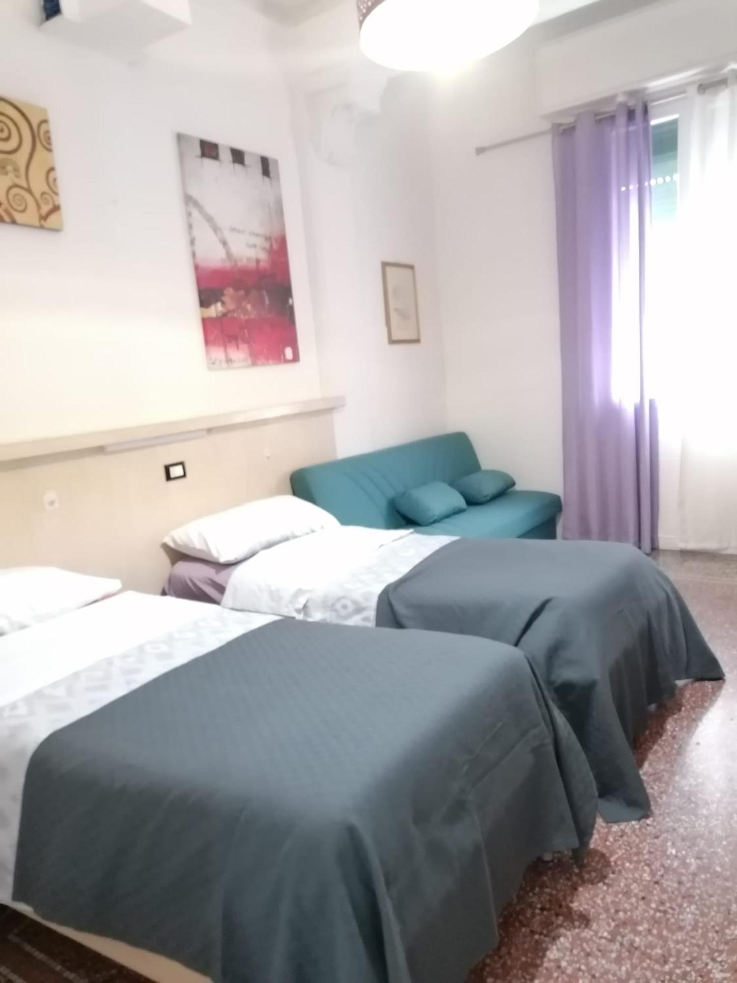 Acquamarina Otel Cenova Dış mekan fotoğraf